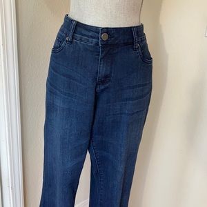KUT from the Kloth Baby-boot Mid-rise Jeans Size 14W